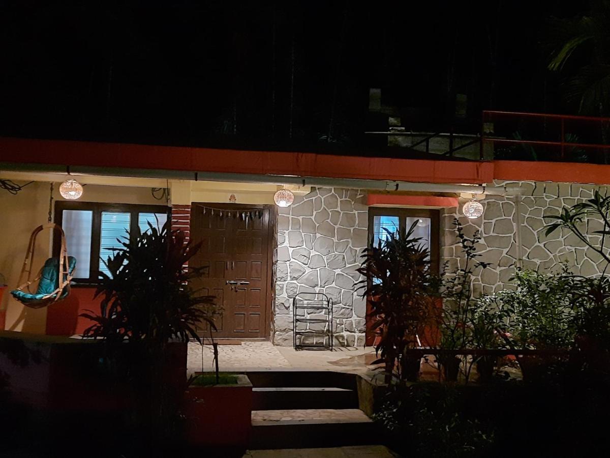 Ferienwohnung Nivaant @ Vicharays Alībāg Exterior foto